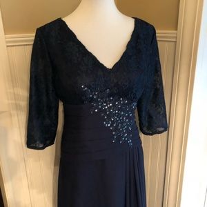 Formal Mother of the Bride/Groom Dress